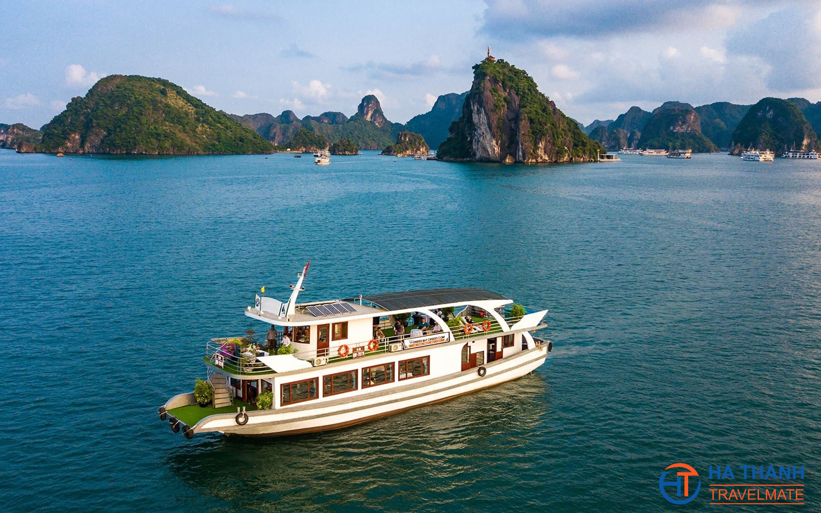 Read more about the article Wonder Bay Halong Day Cruise