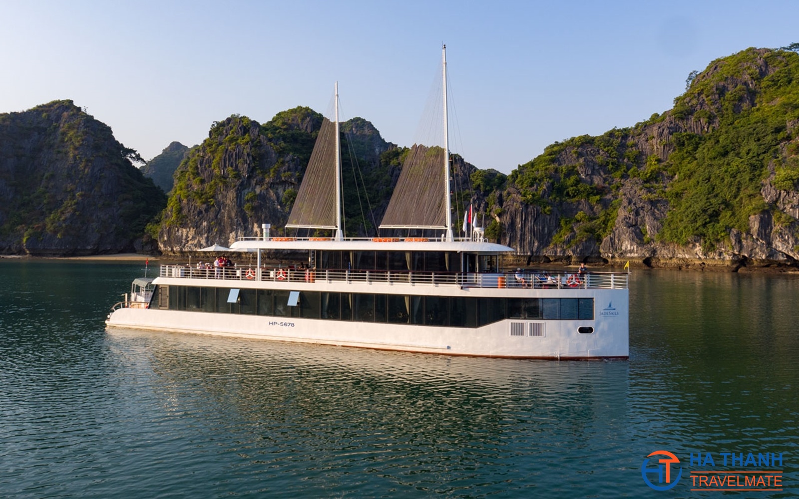 JadeSails Day Cruise in Lan Ha Bay